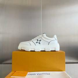 Picture of Louis Vuitton Shoes _SKULVsz39-44h090314969